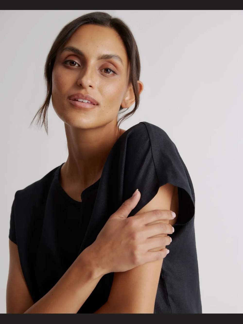 Quince Black Linen Pajama Top